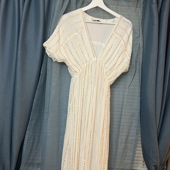 Goddess Vibes Ivory Gold Striped Dolman Sleeve Maxi Dress - Picture 4 of 9